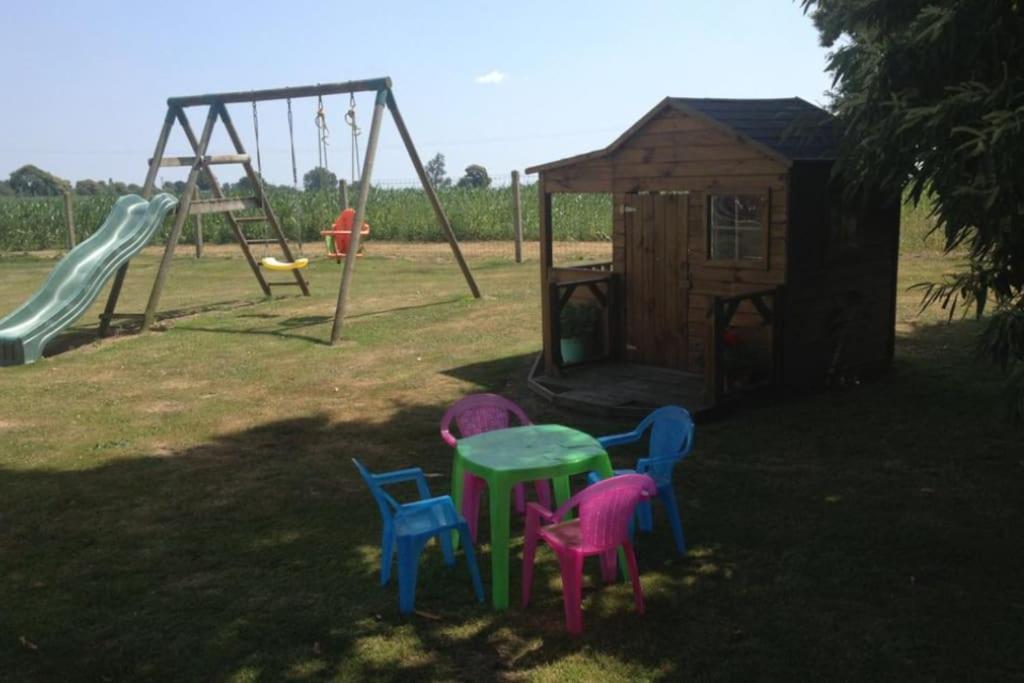 Vila La Miltiere, Maison Avec Piscine, Spa Et Sauna Isigny-le-Buat Exteriér fotografie