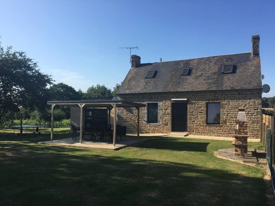 Vila La Miltiere, Maison Avec Piscine, Spa Et Sauna Isigny-le-Buat Exteriér fotografie