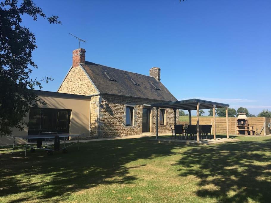 Vila La Miltiere, Maison Avec Piscine, Spa Et Sauna Isigny-le-Buat Exteriér fotografie